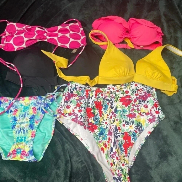 Victoria's Secret Swim‎ Suit Lot Cupshe Bikini Top & Bottom Size Small GUC #200 - Picture 1 of 12